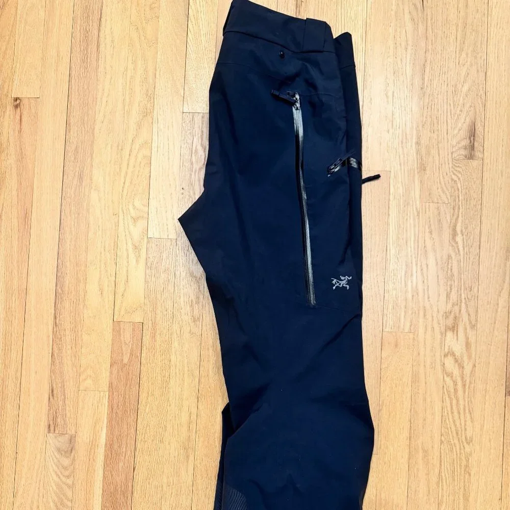 Arcteryx - Sabre Pants Worn Twice - Large (reg) - Picture 1 of 4